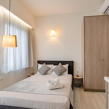 White & Gray Apartment Rethymno Exterior foto