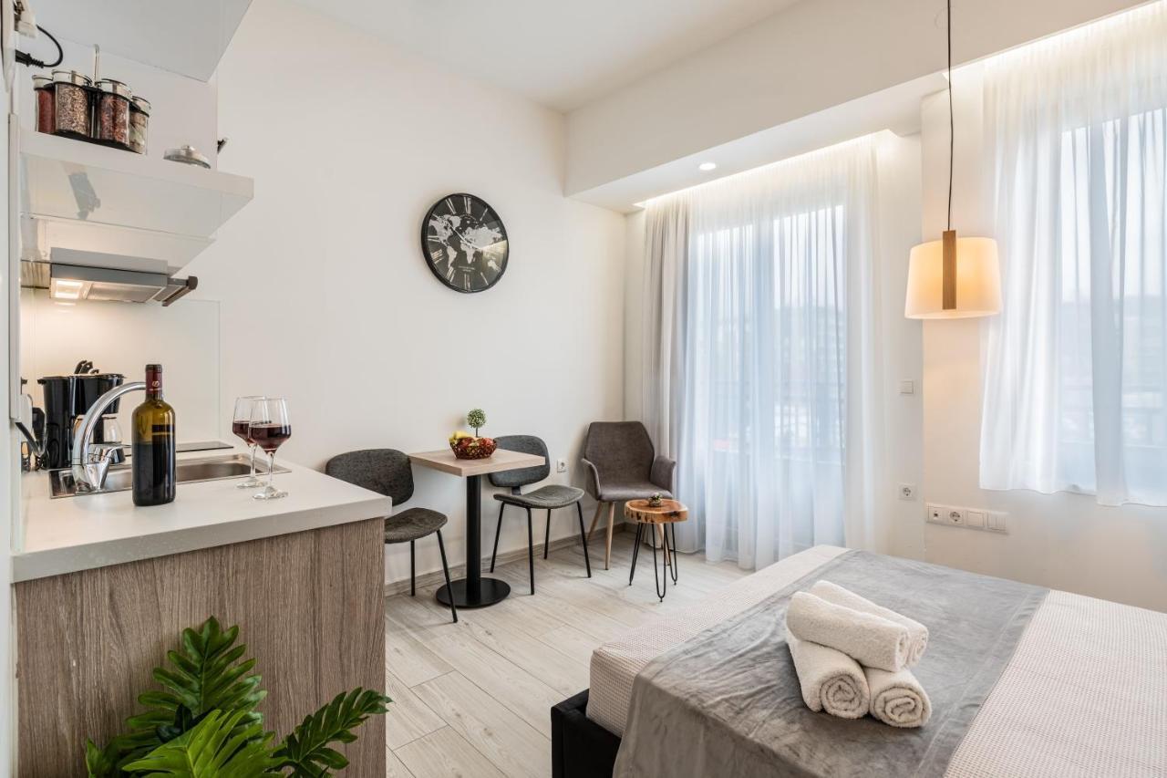 White & Gray Apartment Rethymno Exterior foto